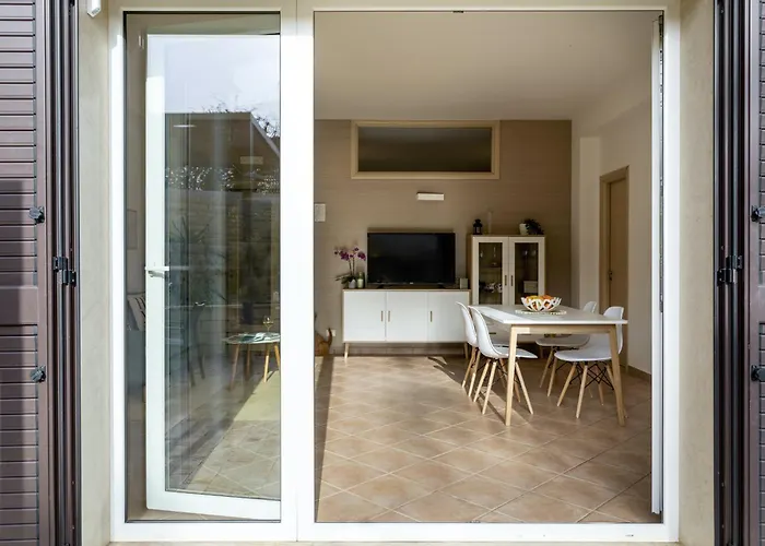 Isula Relax - Isulatravel ヴィラ モーディカ